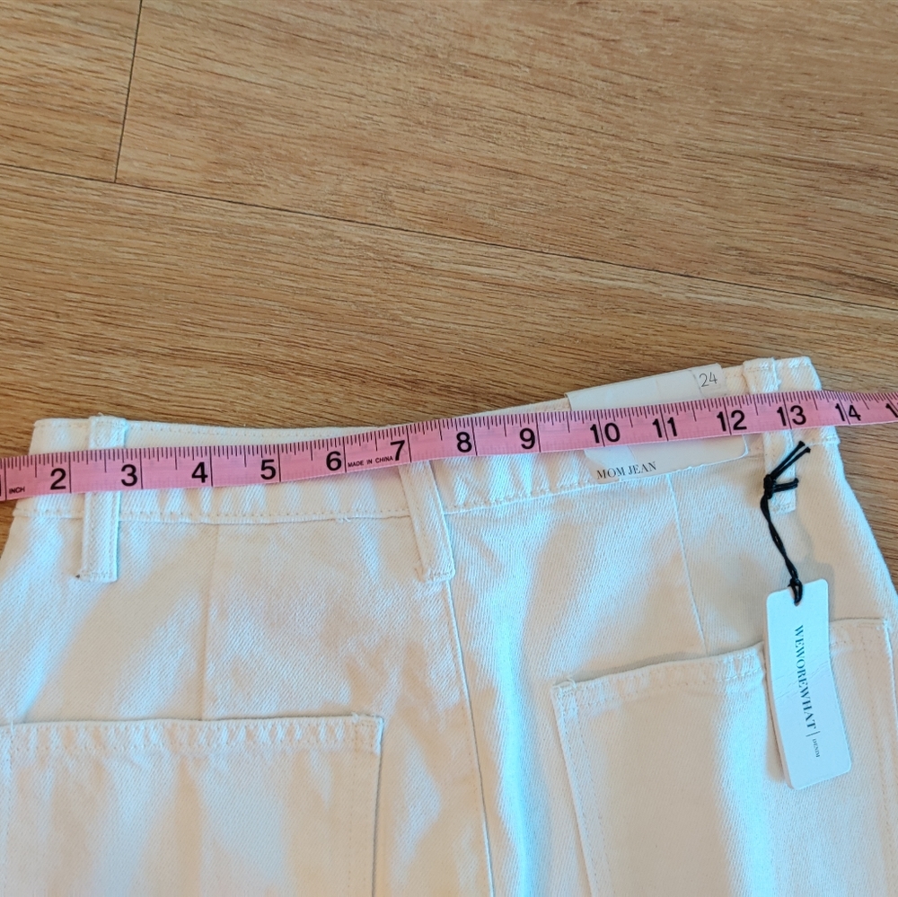 🤍🆕🤍 NWT WEWOREWHAT Mom Jeans - Picture 13 of 16